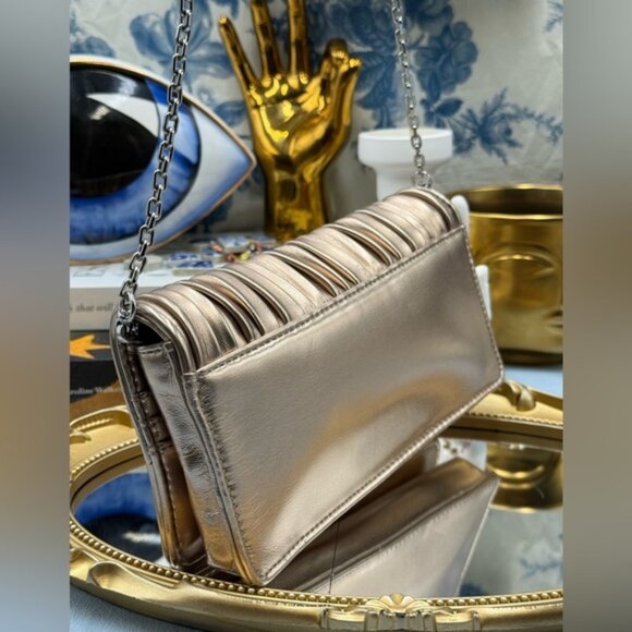 🆕 KARL LAGERFELD PARIS 🧿 NWT K/Kushion Crossbody Wallet, Champagne Metallic - Picture 5 of 15